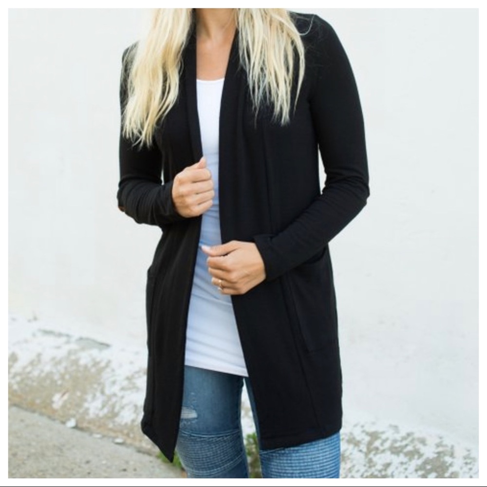#10 Black knit side pocket cardigan - Picture 3 of 9